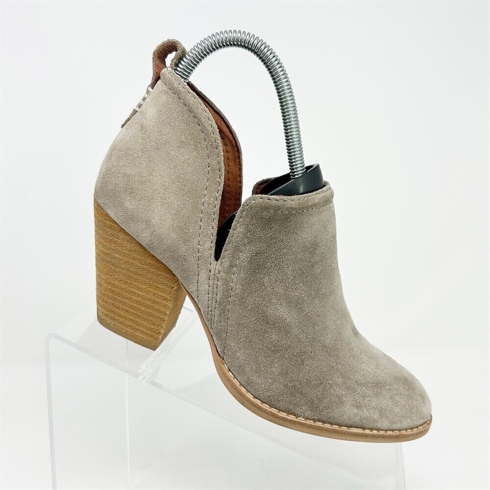 Jeffrey Campbell Rosalee Ankle Booties Beige Gray Cutout Chunky Heel Size 8